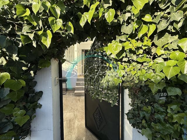 4 bedroom Terraced Villa for sale in Torre del Mar, Vélez-Málaga with garage - € 389,000 (Ref: 10110413)