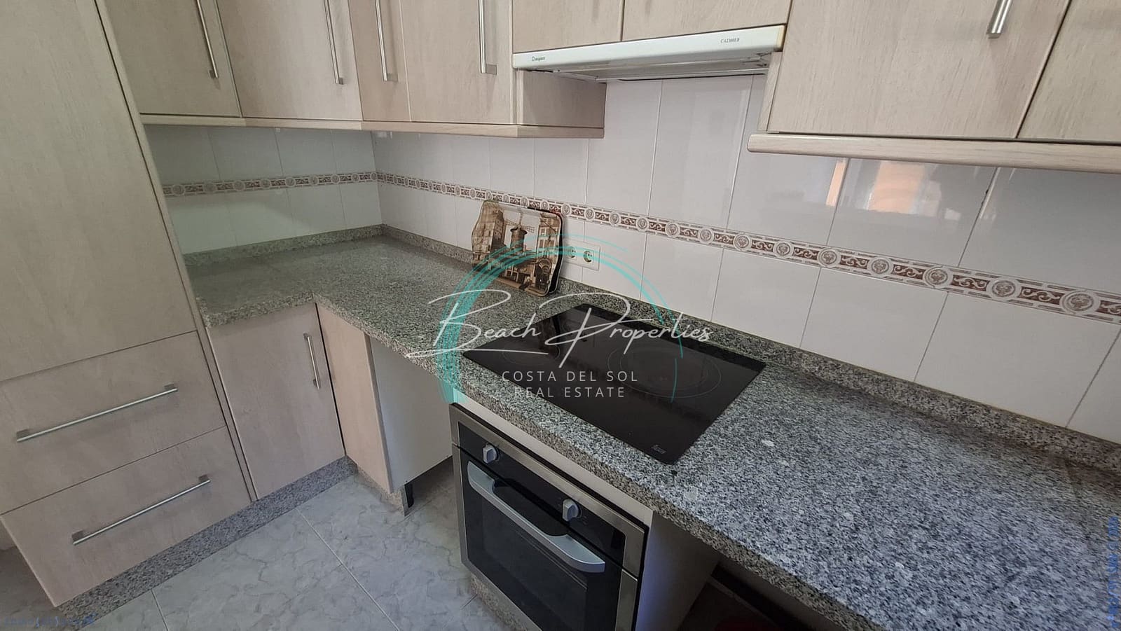 1 bedroom Apartment for sale in Nerja with pool - € 156,000 (Ref: 10111889)