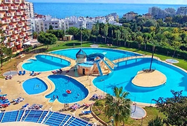 Studio te koop in Benalmadena Costa, Benalmádena met zwembad - € 180.000 (Ref: 10114555)