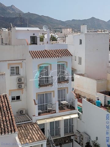 2 makuuhuone Rivitalo myytävänä paikassa Centro, Nerja - 389 000 € (Ref: 10127329)