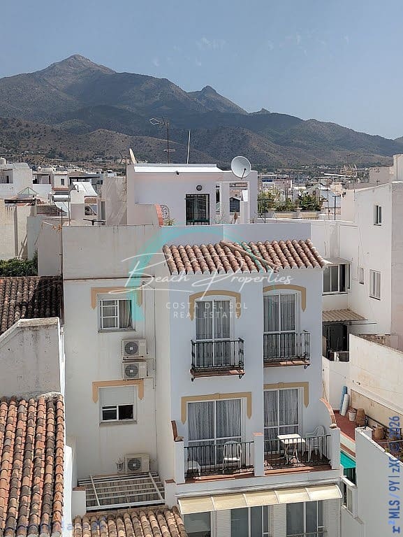 2 makuuhuone Rivitalo myytävänä paikassa Nerja - 389 000 € (Ref: 10127329)