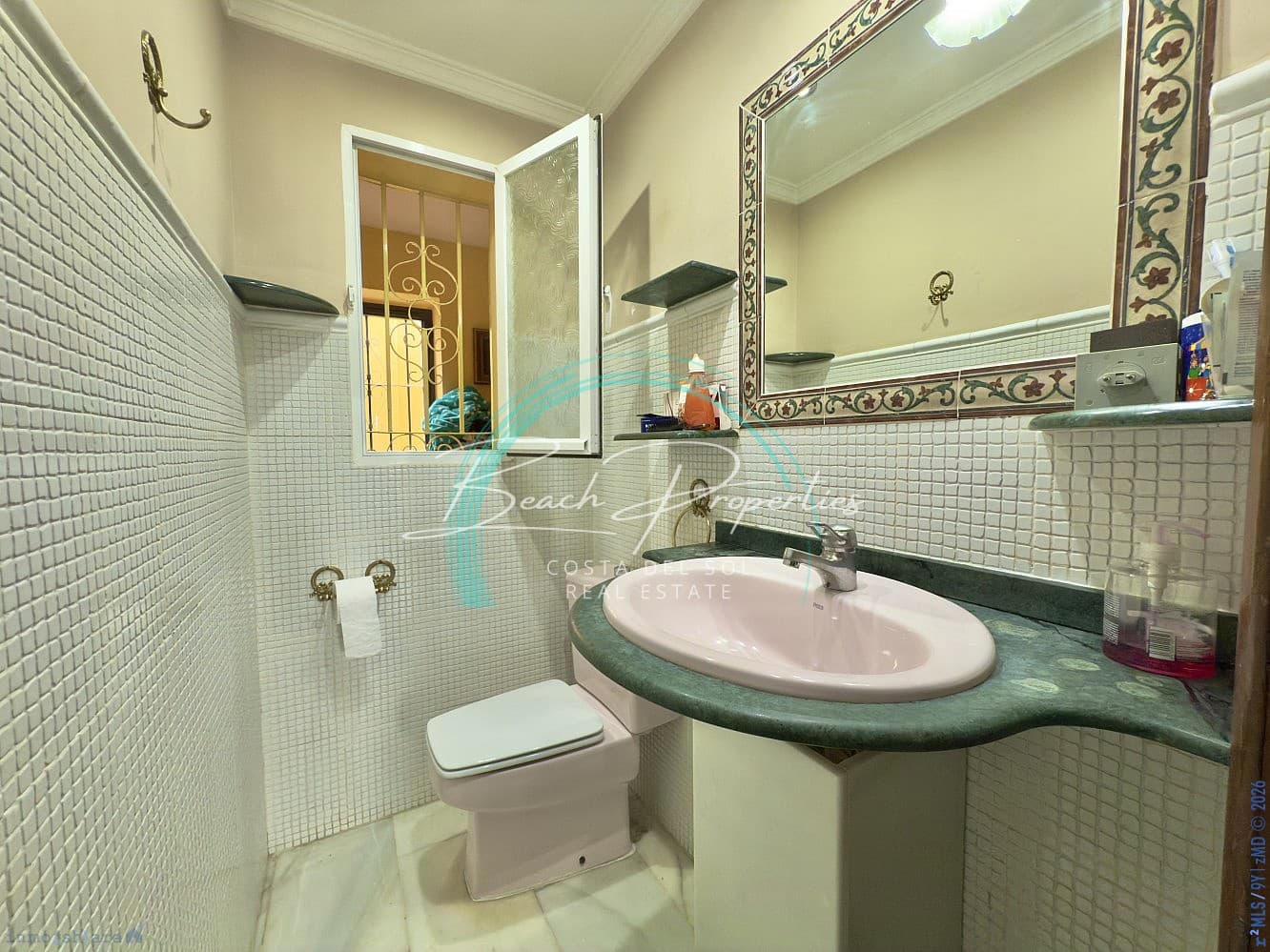 Pareado de 7 habitaciones en Torre del Mar en venta con piscina garaje - 850.000 € (Ref: 10127330)