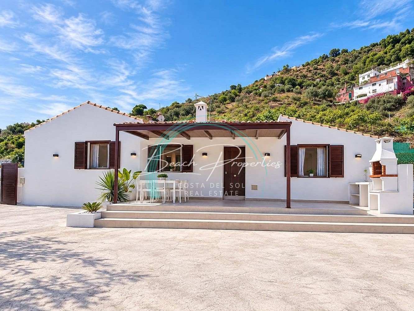 2 Zimmer Villa zu vermieten in Torrox mit Pool Garage - 1.200 € (Ref: 10132152)