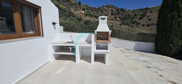 2 soveværelse Villa til leje i Torrox Pueblo, Torrox med swimmingpool garage - € 1.200 (Ref: 10132152)