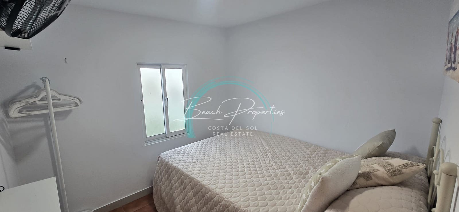 Chalet de 3 habitaciones en Nerja en alquiler con piscina garaje - 1.200 € (Ref: 10138870)