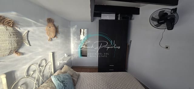 Chalet de 3 habitaciones en Chaparil - Torrecilla - Punta Lara, Nerja en alquiler - 1.200 € (Ref: 10138870)