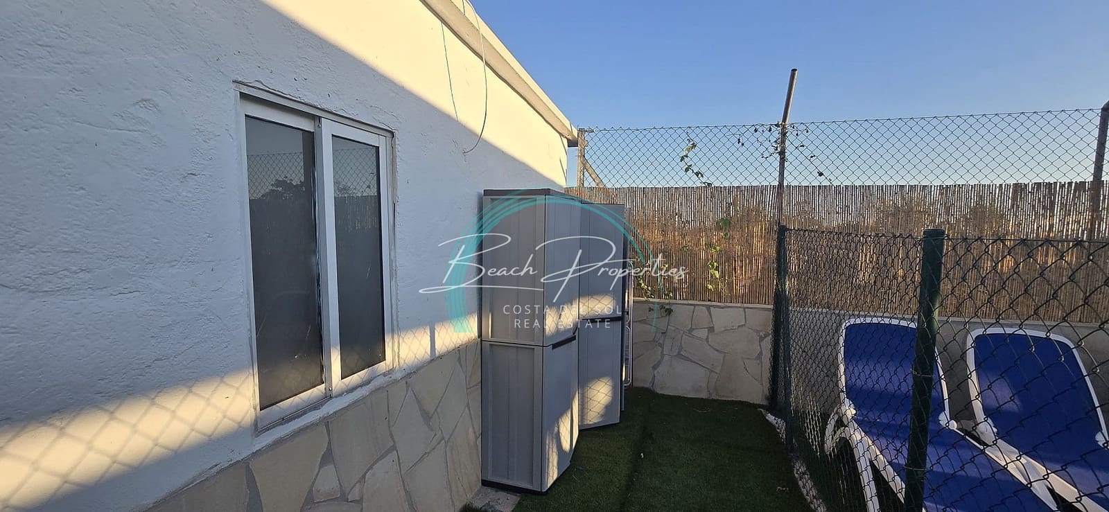 Chalet de 3 habitaciones en Nerja en alquiler con piscina garaje - 1.200 € (Ref: 10138870)