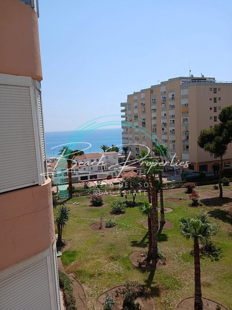 Huoneisto vuokrattavana paikassa Torrox-Costa mukana uima-altaan - 700 € (Ref: 10138967)