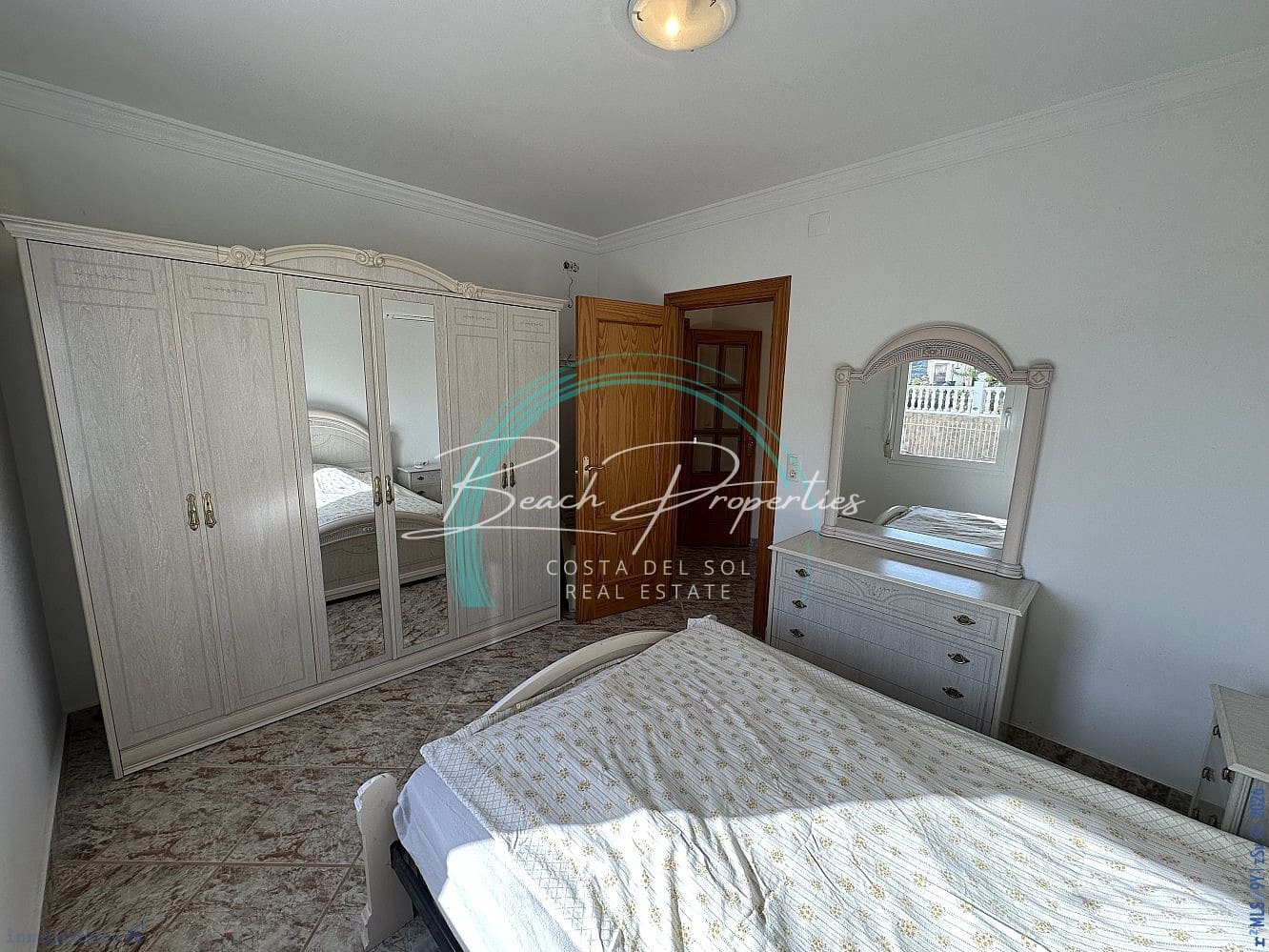 4 soverom Hus til salgs i Algarrobo med svømmebasseng garasje - € 550 000 (Ref: 10144961)