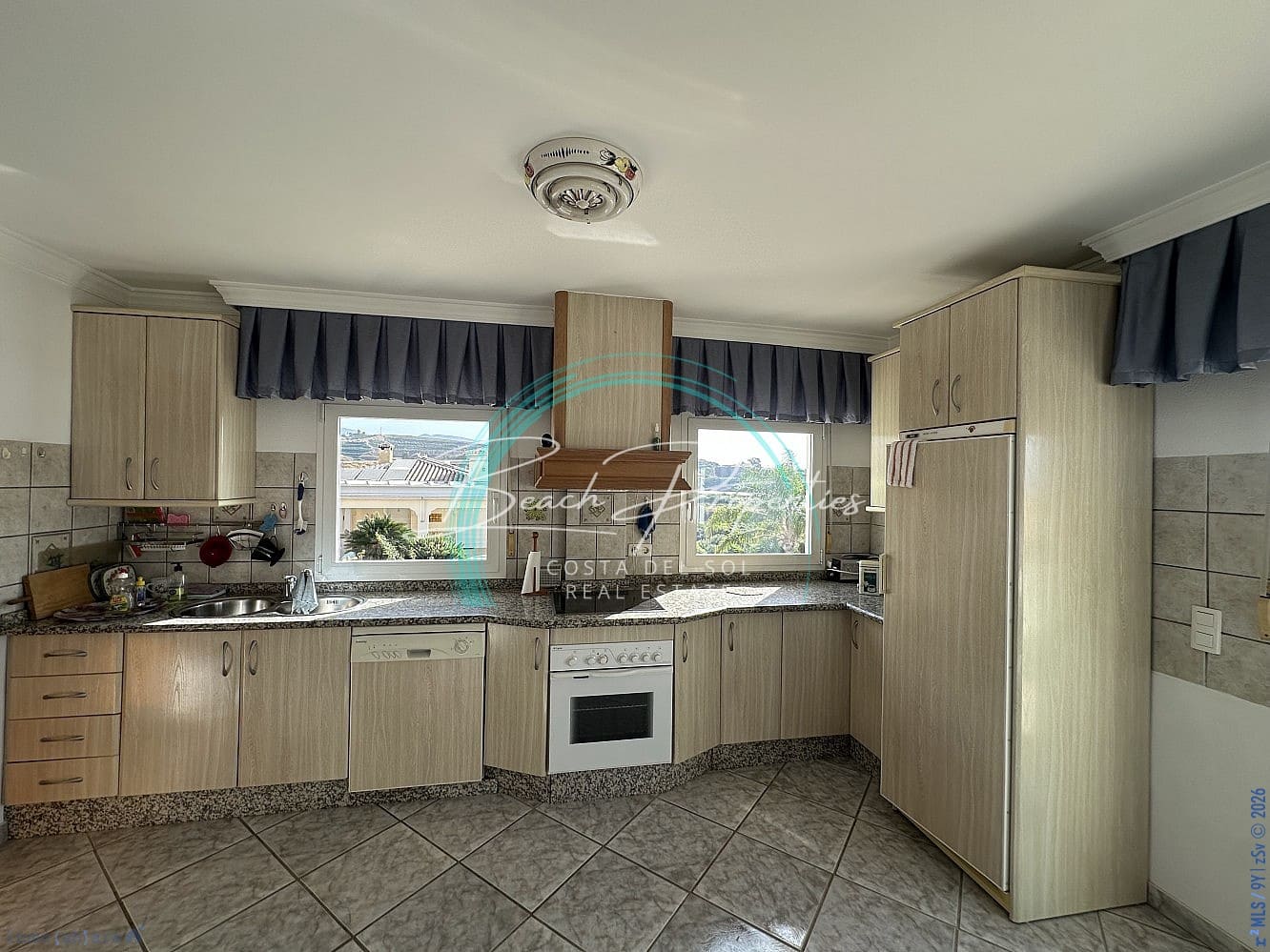 4 soverom Hus til salgs i Algarrobo med svømmebasseng garasje - € 550 000 (Ref: 10144961)