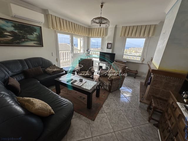 4 soverom Hus til salgs i Algarrobo med svømmebasseng garasje - € 550 000 (Ref: 10144961)
