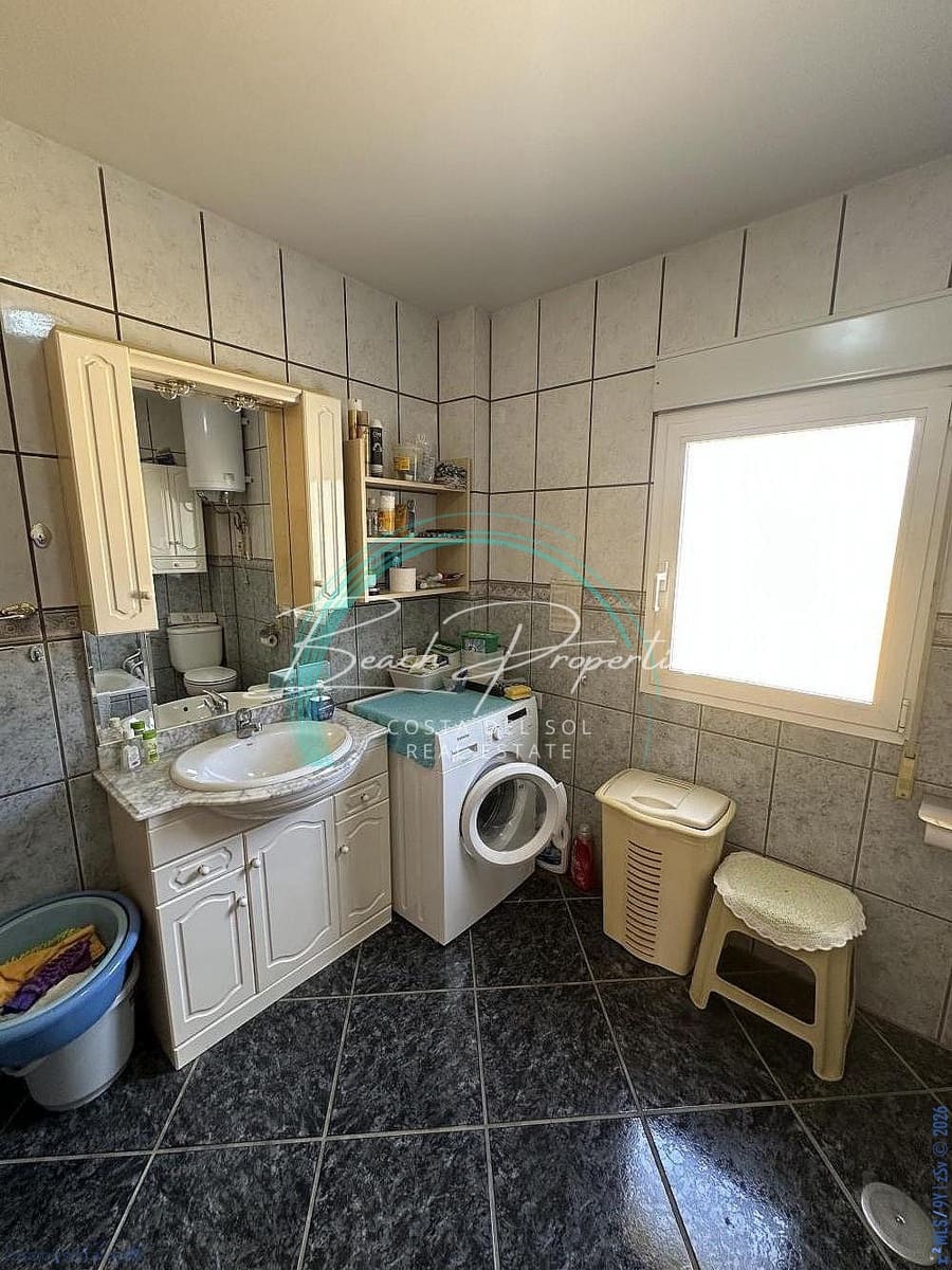 4 soverom Hus til salgs i Algarrobo med svømmebasseng garasje - € 550 000 (Ref: 10144961)