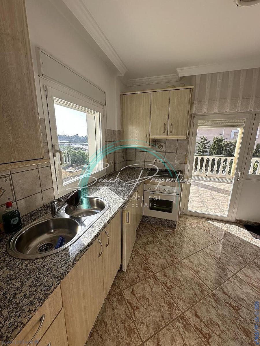 4 soverom Hus til salgs i Algarrobo med svømmebasseng garasje - € 550 000 (Ref: 10144961)