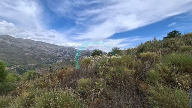 Ubebygd land til salgs i Centro, Nerja - € 39 000 (Ref: 10153836)