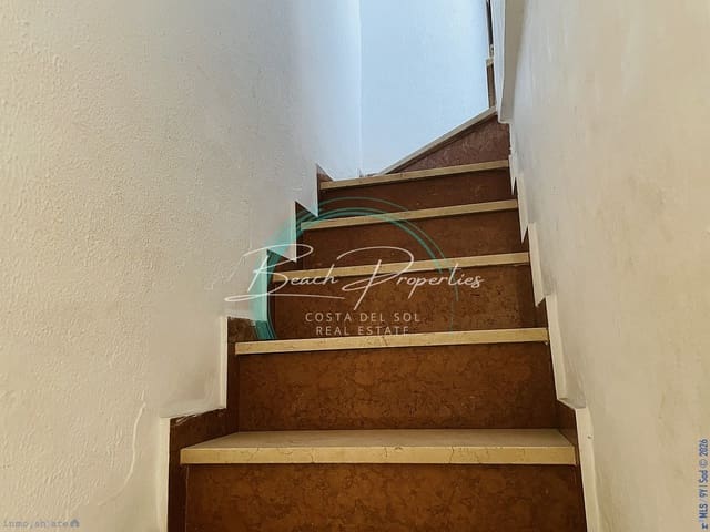 3 makuuhuone Omakotitalo myytävänä paikassa Torrox Pueblo, Torrox - 140 000 € (Ref: 10158138)