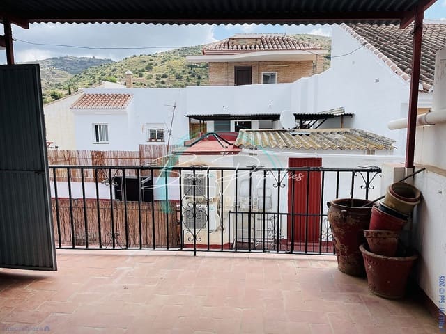 3 makuuhuone Omakotitalo myytävänä paikassa Torrox Pueblo, Torrox - 140 000 € (Ref: 10158138)