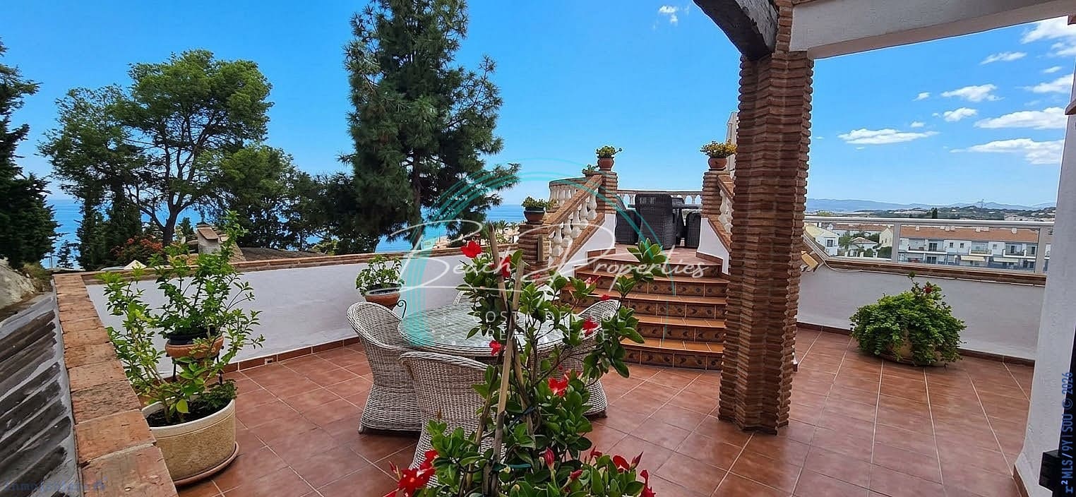 3 soverom Villa til salgs i Mezquitilla med svømmebasseng garasje - € 820 000 (Ref: 10165147)