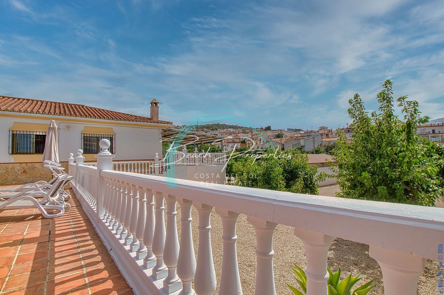 Chalet de 4 habitaciones en Periana en venta con piscina garaje - 440.000 € (Ref: 10166791)