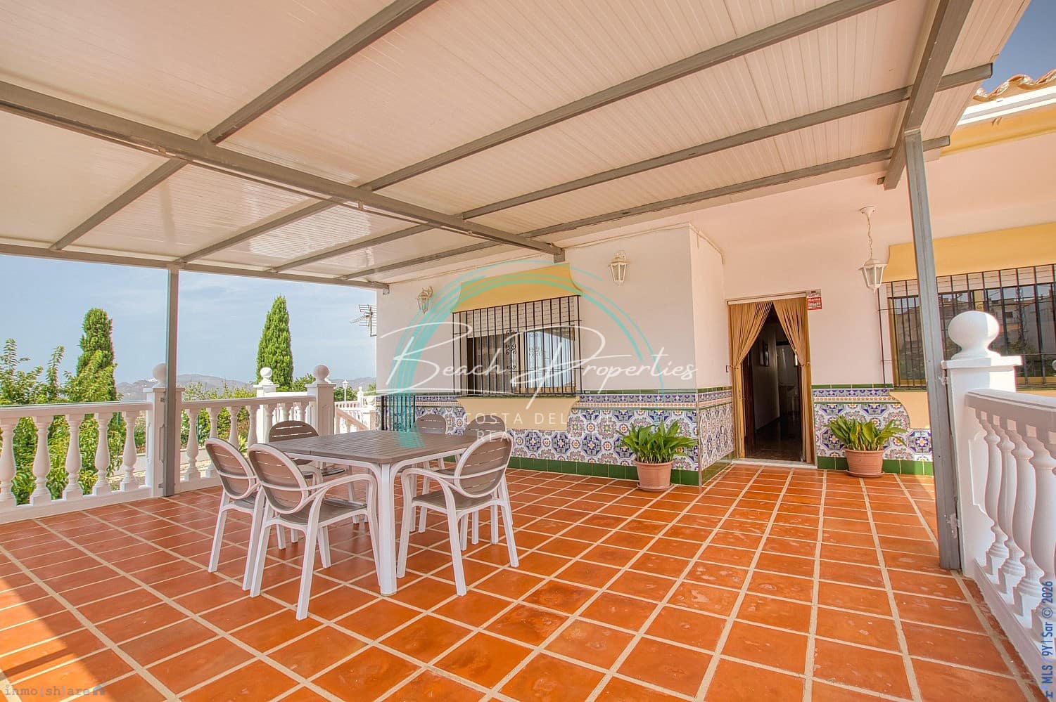 Chalet de 4 habitaciones en Periana en venta con piscina garaje - 440.000 € (Ref: 10166791)