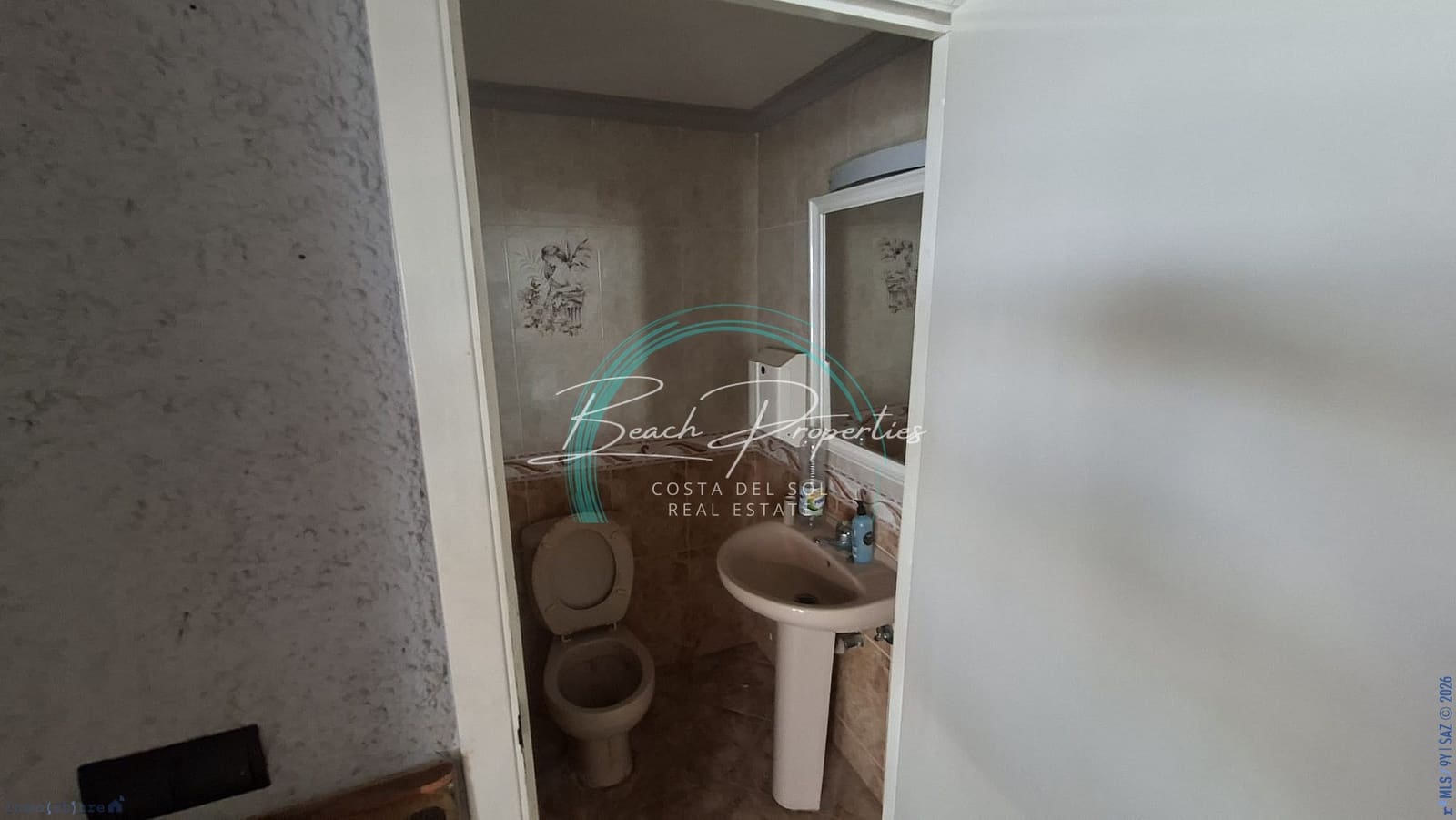 Kommersiell til salgs i Torrox-Costa - € 205 000 (Ref: 10174790)