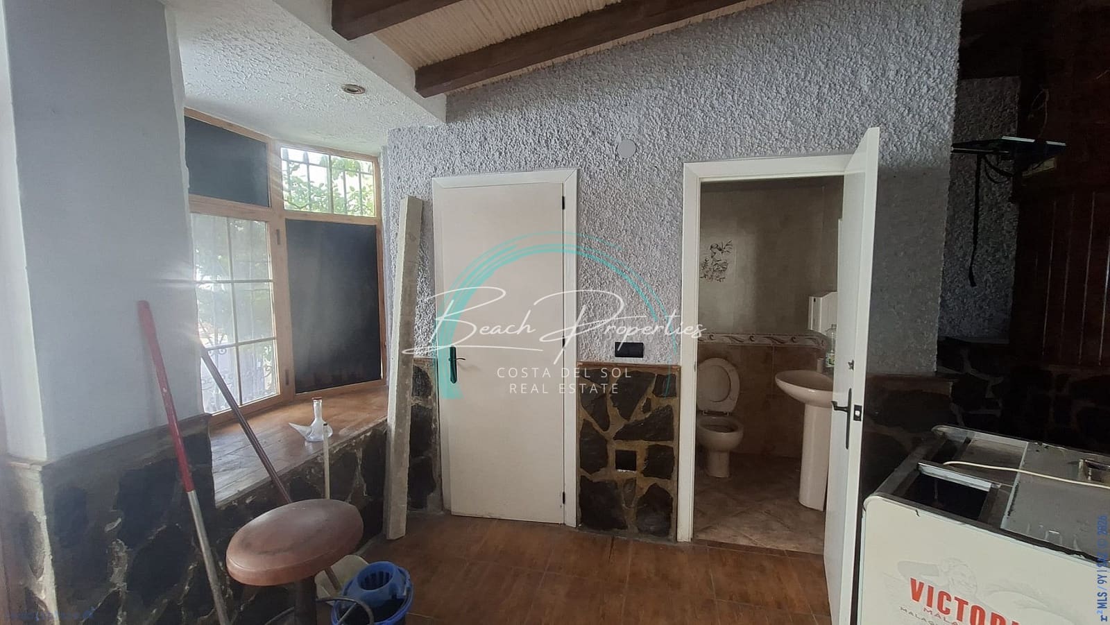 Kommersiell til salgs i Torrox-Costa - € 205 000 (Ref: 10174790)
