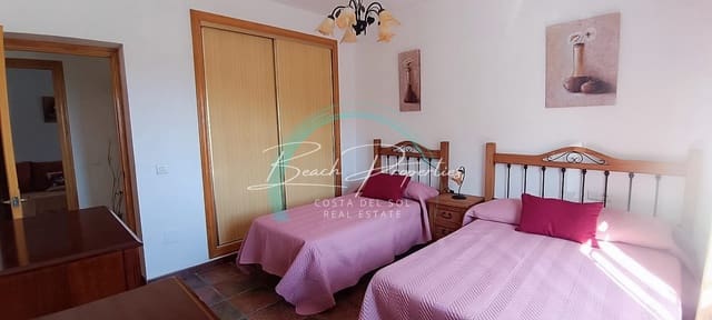 3 sovrum Villa att hyra i Torrox Pueblo, Torrox med pool garage - 950 € (Ref: 10186234)