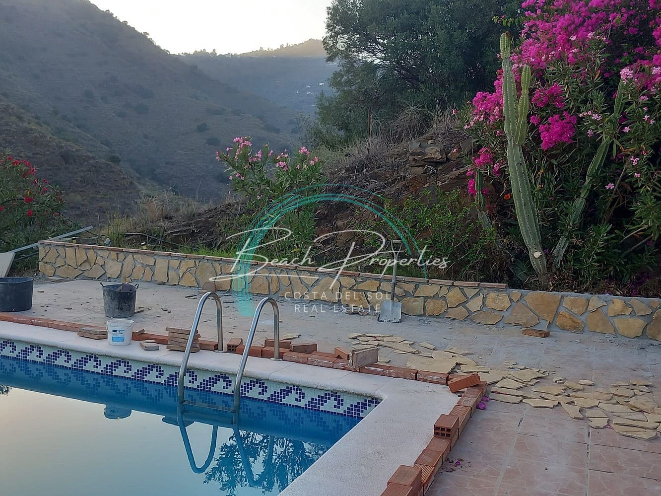 3 sovrum Villa att hyra i Torrox med pool garage - 950 € (Ref: 10186234)