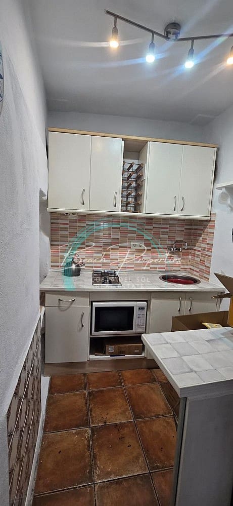 2 sypialnia Willa na sprzedaż w Sayalonga - 137 000 € (Ref: 7880108)