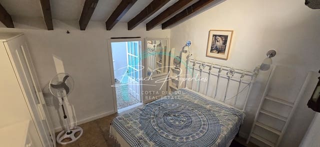 2 sypialnia Willa na sprzedaż w Sayalonga - 137 000 € (Ref: 7880108)