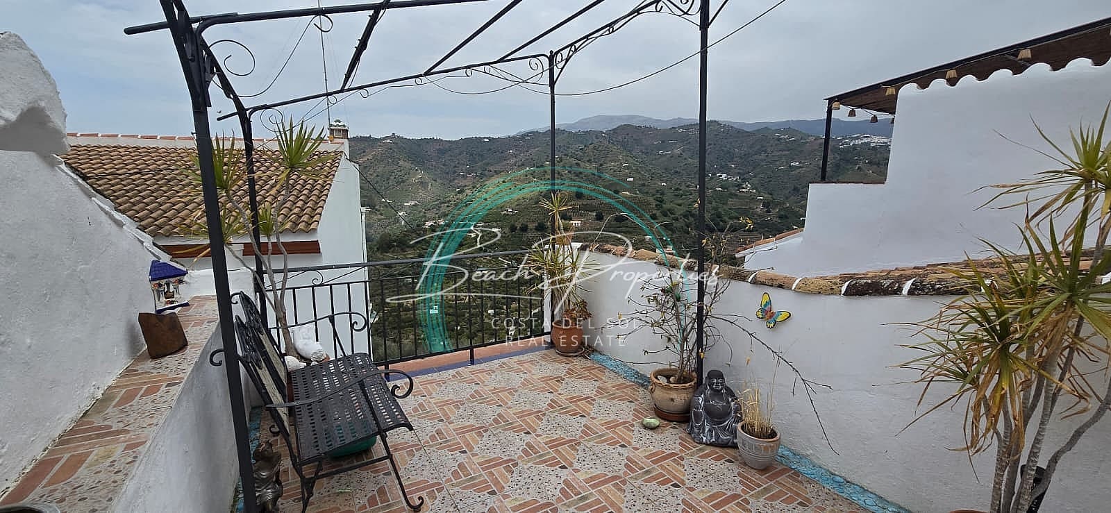 2 sypialnia Willa na sprzedaż w Sayalonga - 137 000 € (Ref: 7880108)