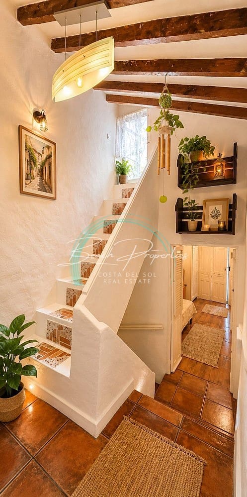 2 bedroom Villa for sale in Sayalonga - € 119,000 (Ref: 7880108)
