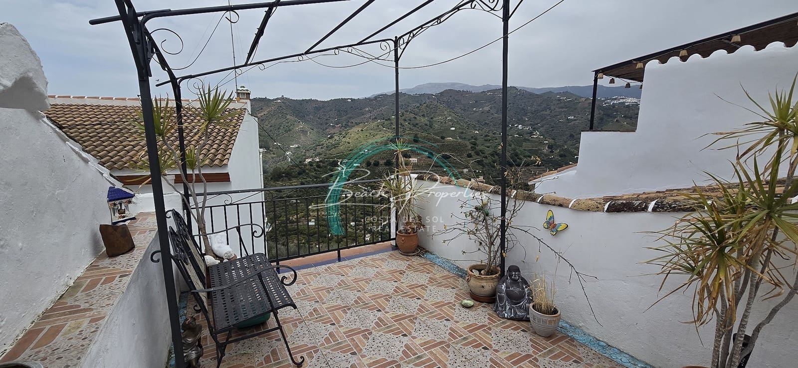 2 bedroom Villa for sale in Sayalonga - € 119,000 (Ref: 7880108)