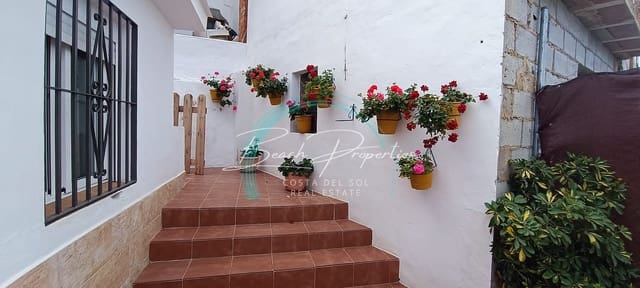 2 soveværelse Byhus til leje i Torrox Pueblo, Torrox med swimmingpool garage - € 850 (Ref: 7917866)