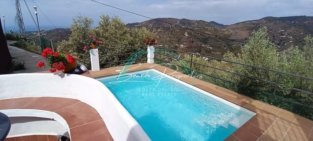 2 soveværelse Byhus til leje i Torrox Pueblo, Torrox med swimmingpool garage - € 850 (Ref: 7917866)