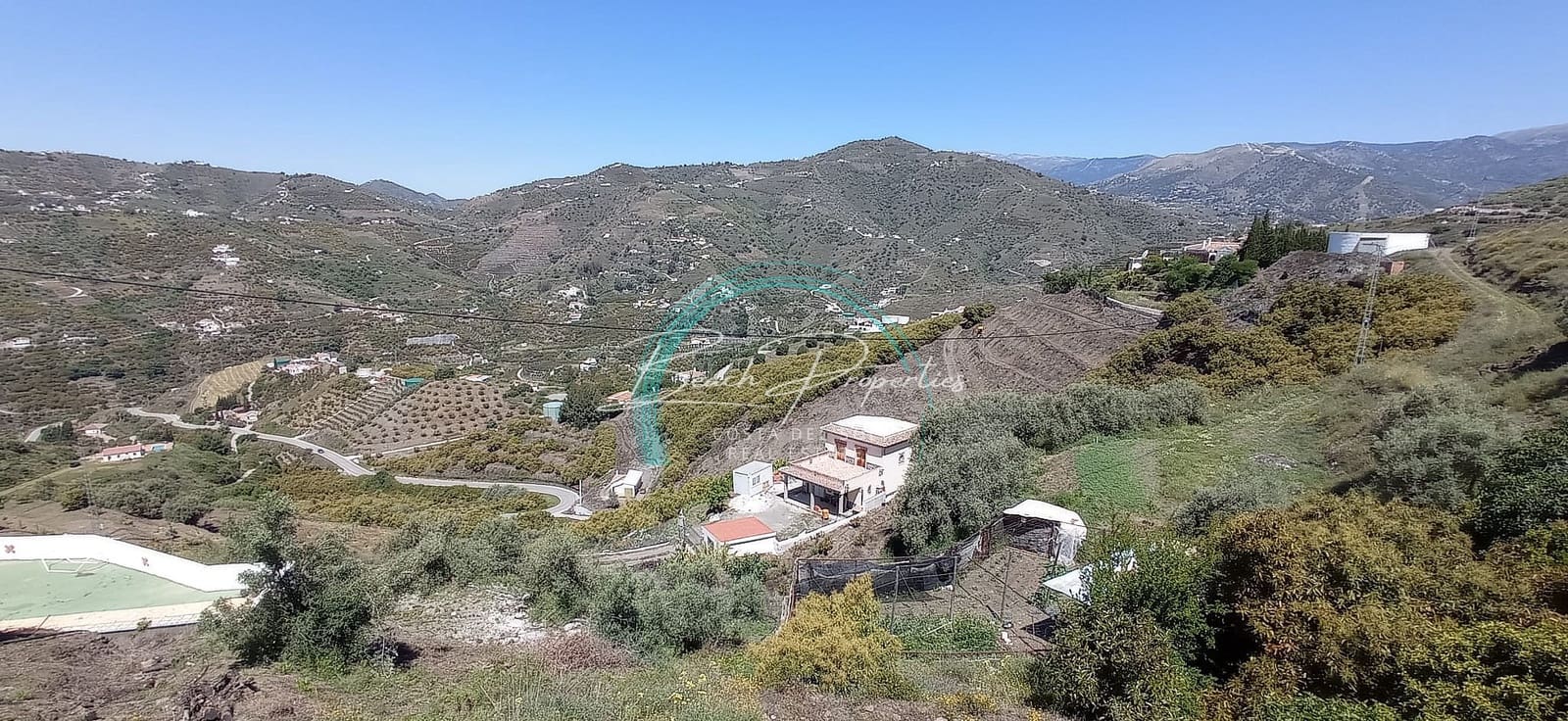 2 soveværelse Byhus til leje i Torrox med swimmingpool garage - € 850 (Ref: 7917866)