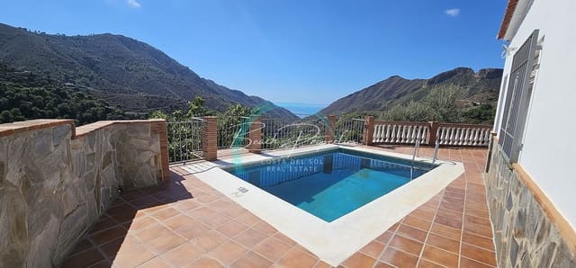 3 soveværelse Villa til salg i Centro, Nerja med swimmingpool garage - € 450.000 (Ref: 7925173)