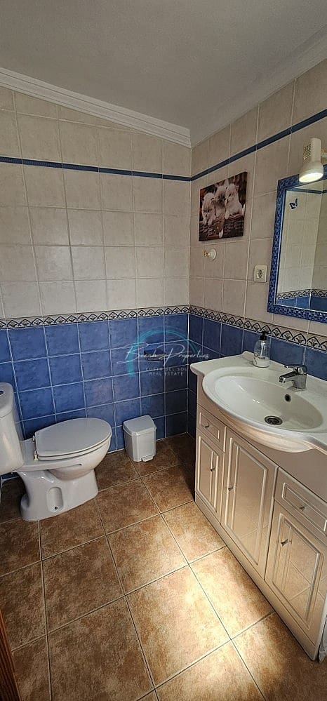 3 sovrum Villa till salu i Nerja med pool garage - 450 000 € (Ref: 7925173)