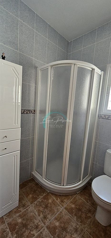 3 sovrum Villa till salu i Nerja med pool garage - 450 000 € (Ref: 7925173)