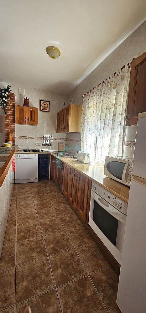 3 sovrum Villa till salu i Nerja med pool garage - 450 000 € (Ref: 7925173)