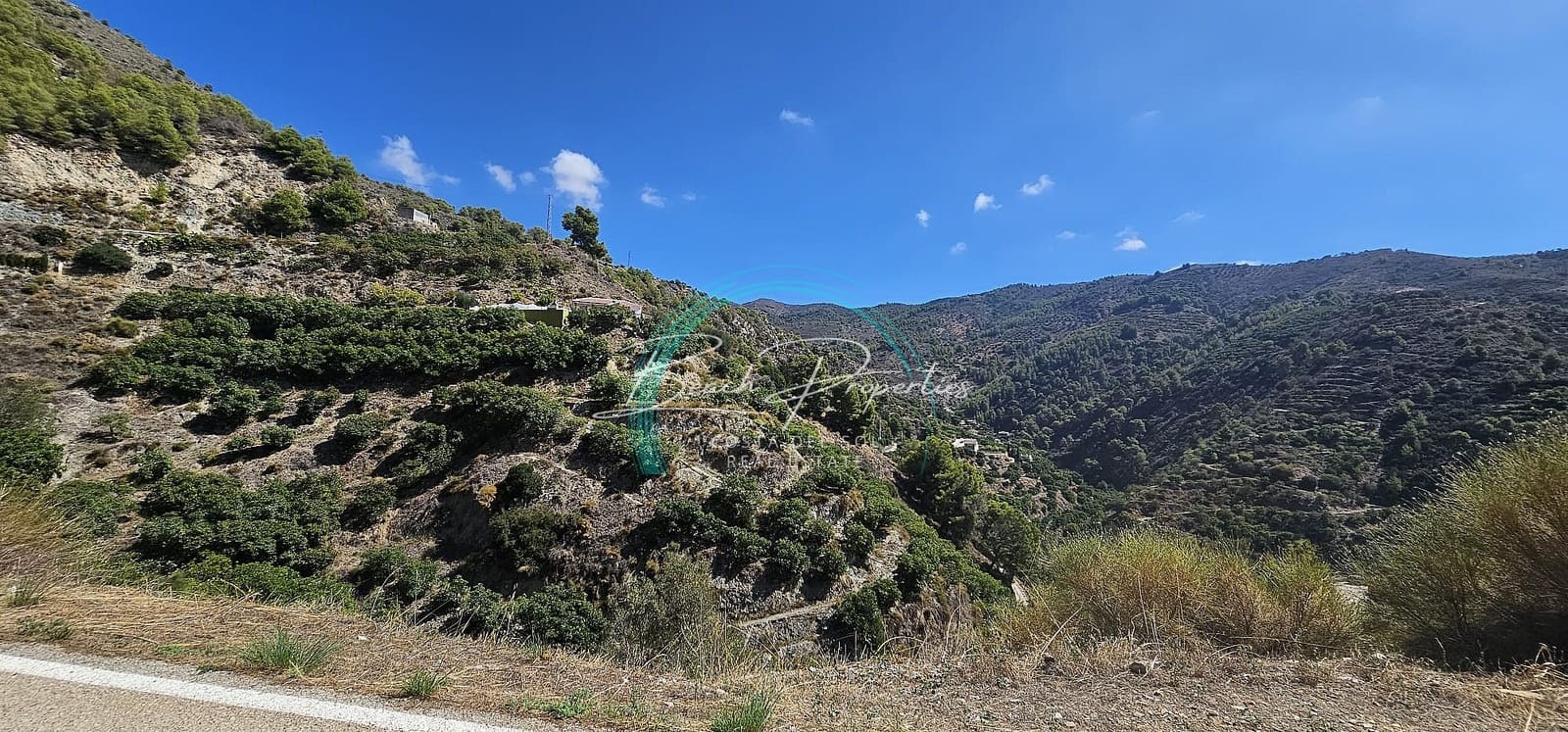 3 sovrum Villa till salu i Nerja med pool garage - 450 000 € (Ref: 7925173)