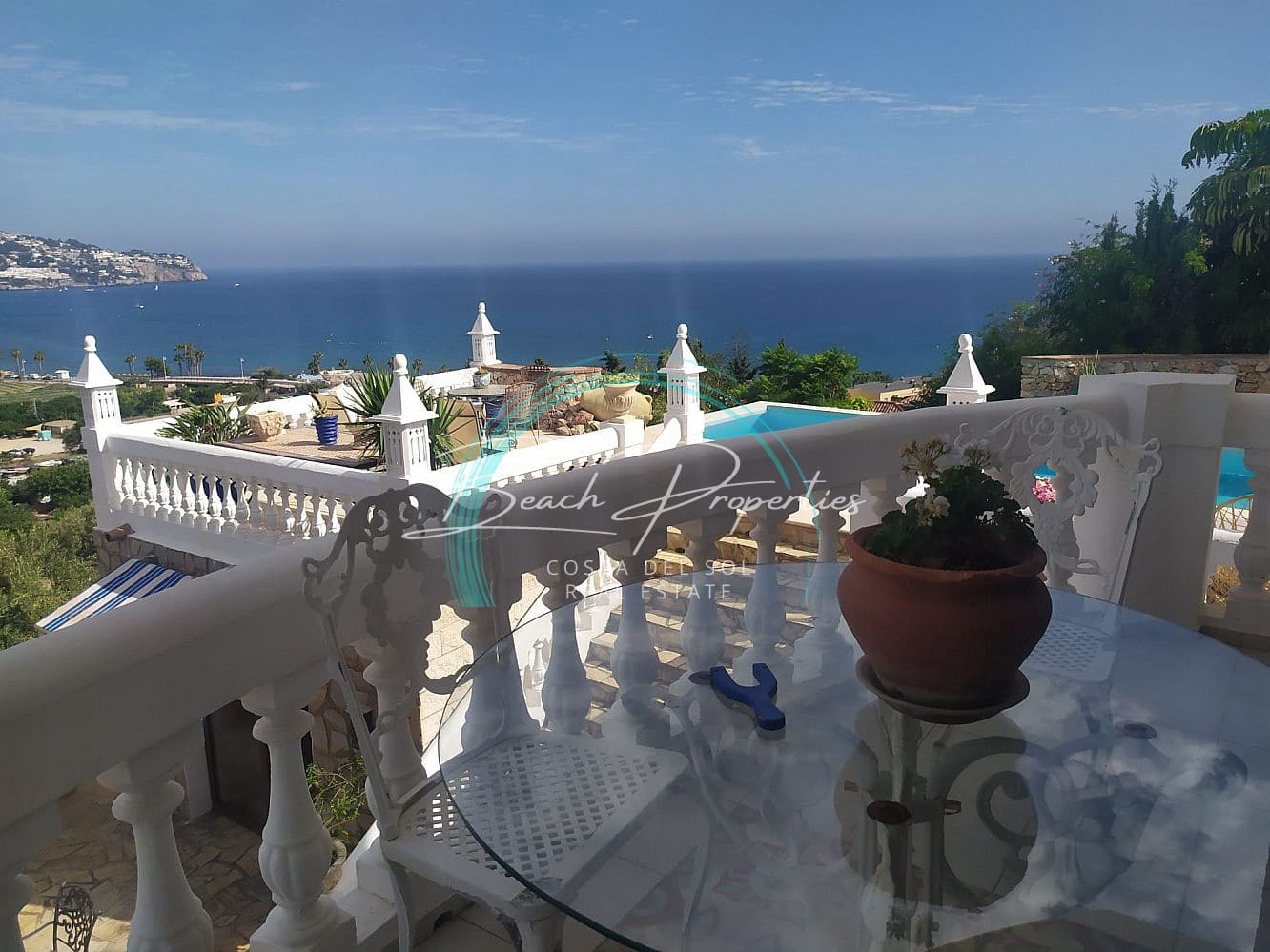 5 soverom Villa til salgs i La Herradura med svømmebasseng garasje - € 1 180 000 (Ref: 7925174)