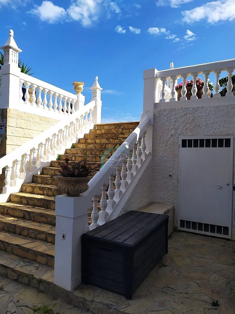 5 soverom Villa til salgs i La Herradura med svømmebasseng garasje - € 1 180 000 (Ref: 7925174)