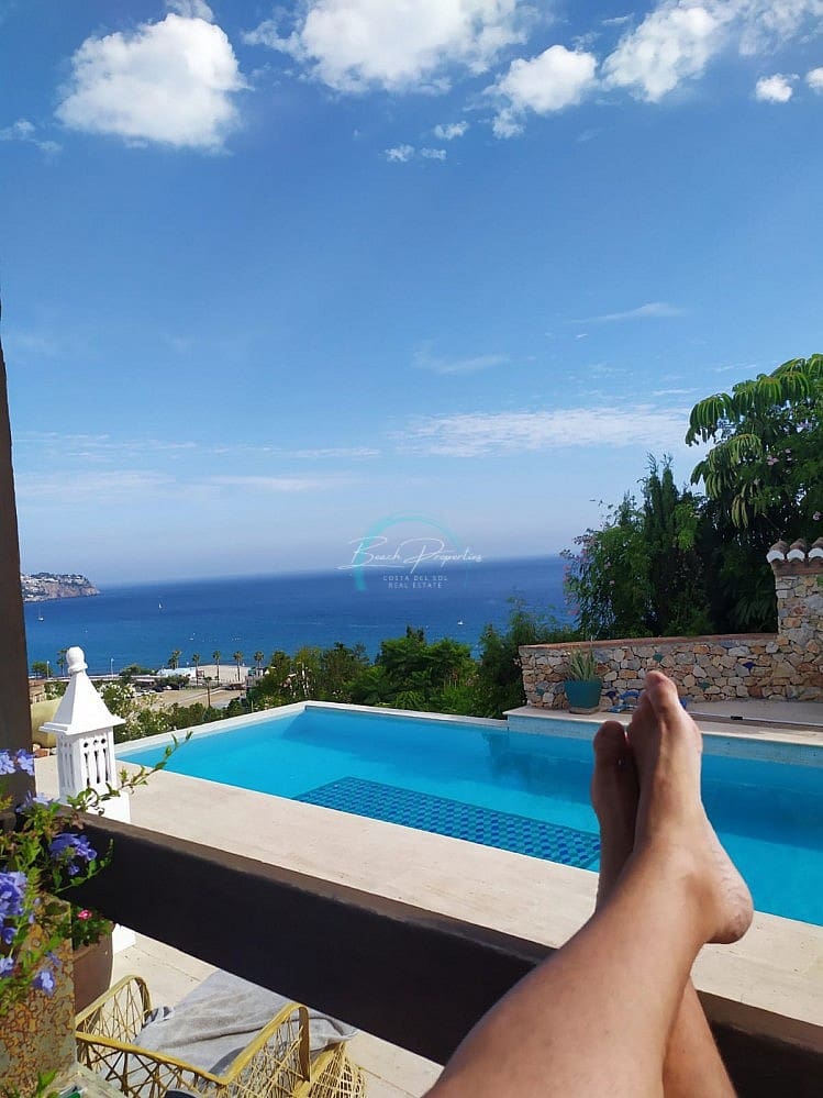 5 soverom Villa til salgs i La Herradura med svømmebasseng garasje - € 1 180 000 (Ref: 7925174)