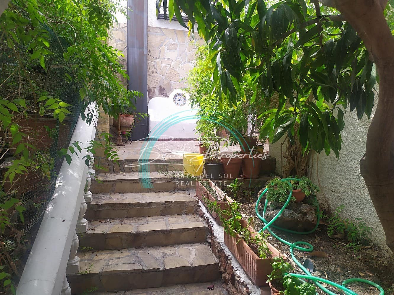 5 soverom Villa til salgs i La Herradura med svømmebasseng garasje - € 1 180 000 (Ref: 7925174)