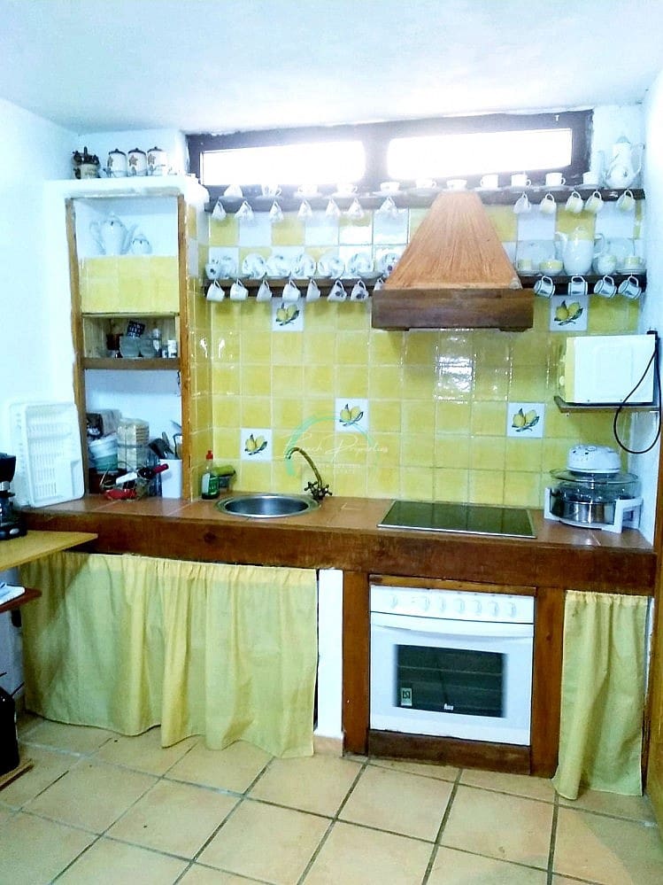 4 soverom Villa til salgs i Nerja - € 465 000 (Ref: 7968734)