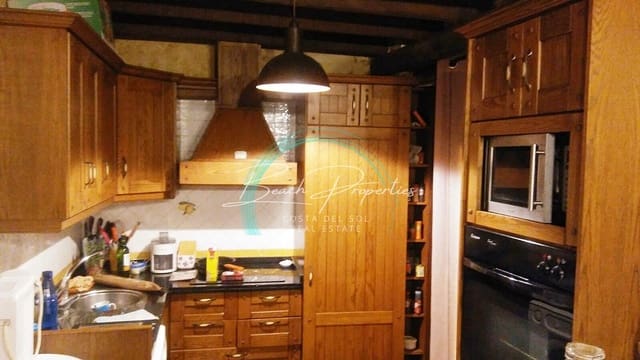 4 soverom Villa til salgs i Centro, Nerja - € 465 000 (Ref: 7968734)