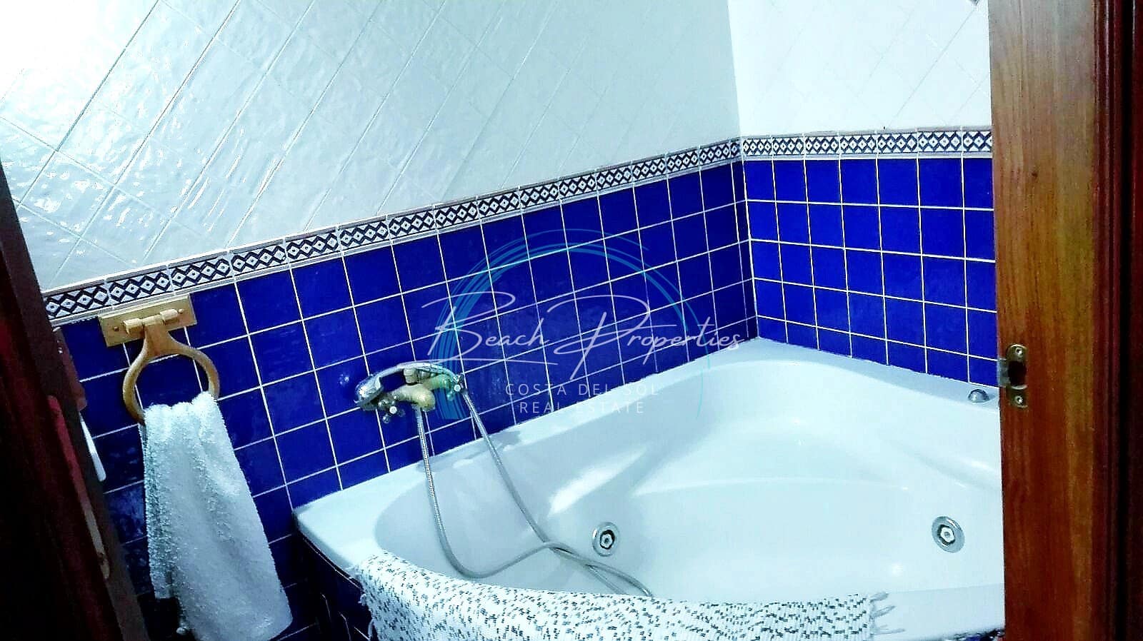 4 soverom Villa til salgs i Nerja - € 465 000 (Ref: 7968734)