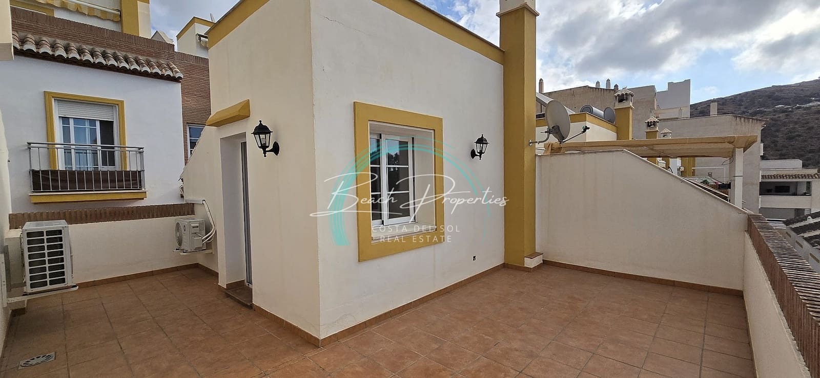 3 soveværelse Villa til salg i Torrox med garage - € 269.000 (Ref: 8014440)