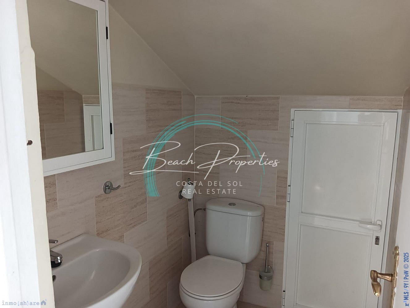 Casa de 2 habitaciones en Frigiliana en venta con piscina - 510.000 € (Ref: 8138475)