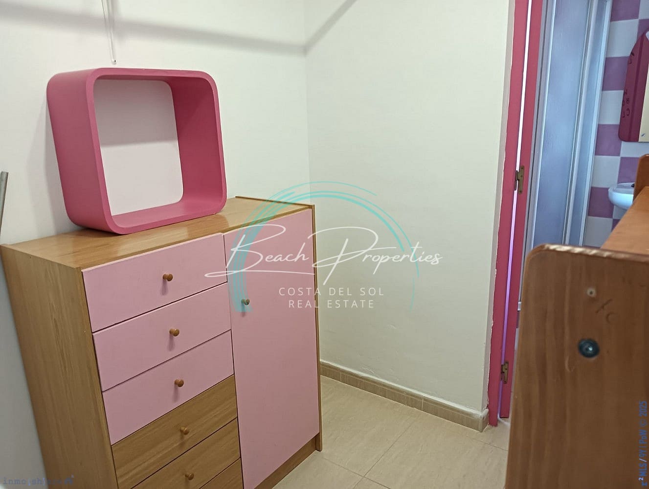 Casa de 2 habitaciones en Frigiliana en venta con piscina - 510.000 € (Ref: 8138475)